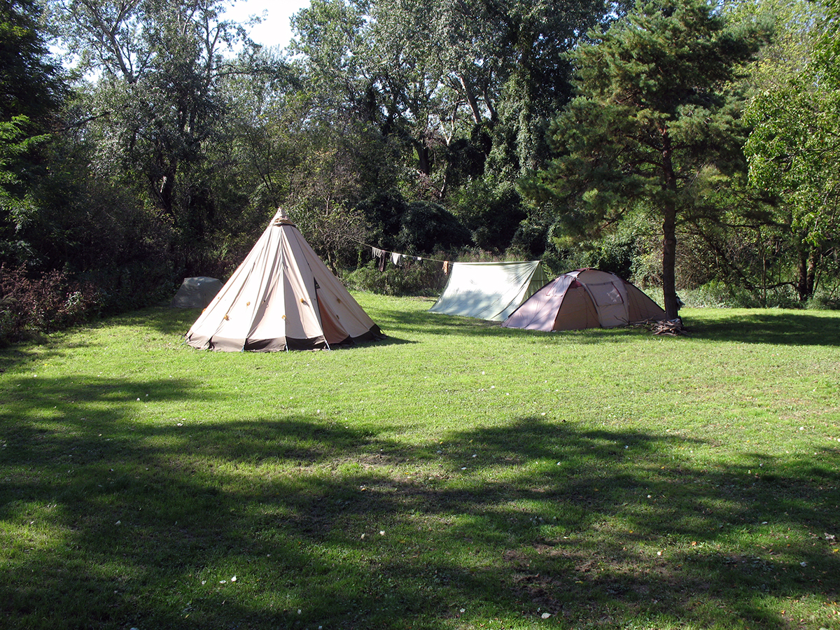Nationalpark-Donau-Auen-Regeln_Zelt.jpg